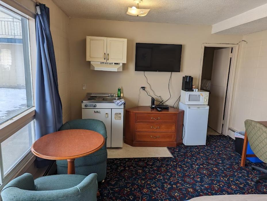 Matador Motel Drayton Valley Kültér fotó